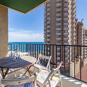 Primera Línea De Playa Puerto Deportivo Fuengirola