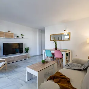 Paseo Marítimo Rey De España Esquina Lope De Vega 1 Más Sofá Cama Salón Y Cama Supletoria Fuengirola